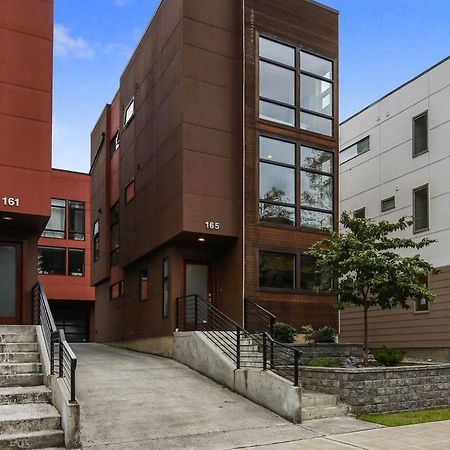 Modern Home With Rooftop Oasis Seattle Esterno foto