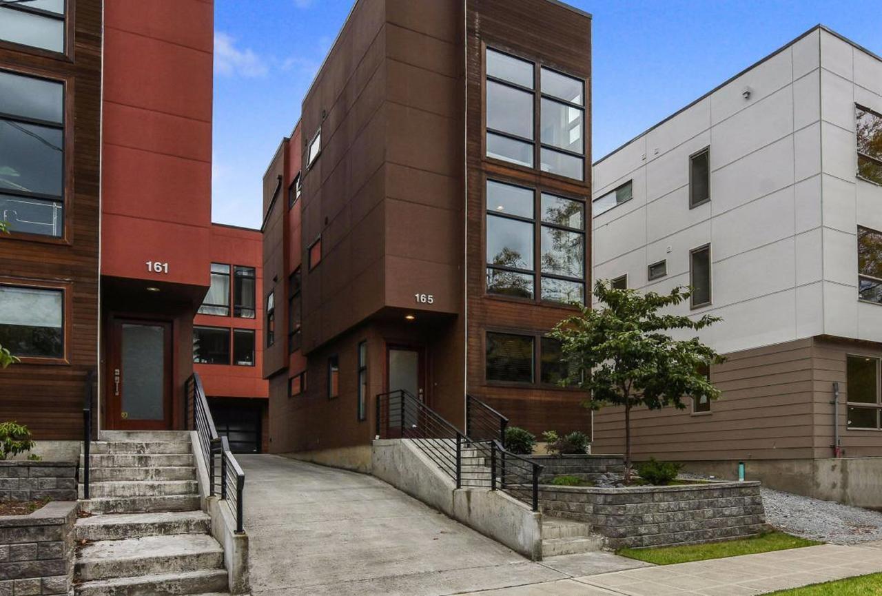 Modern Home With Rooftop Oasis Seattle Esterno foto